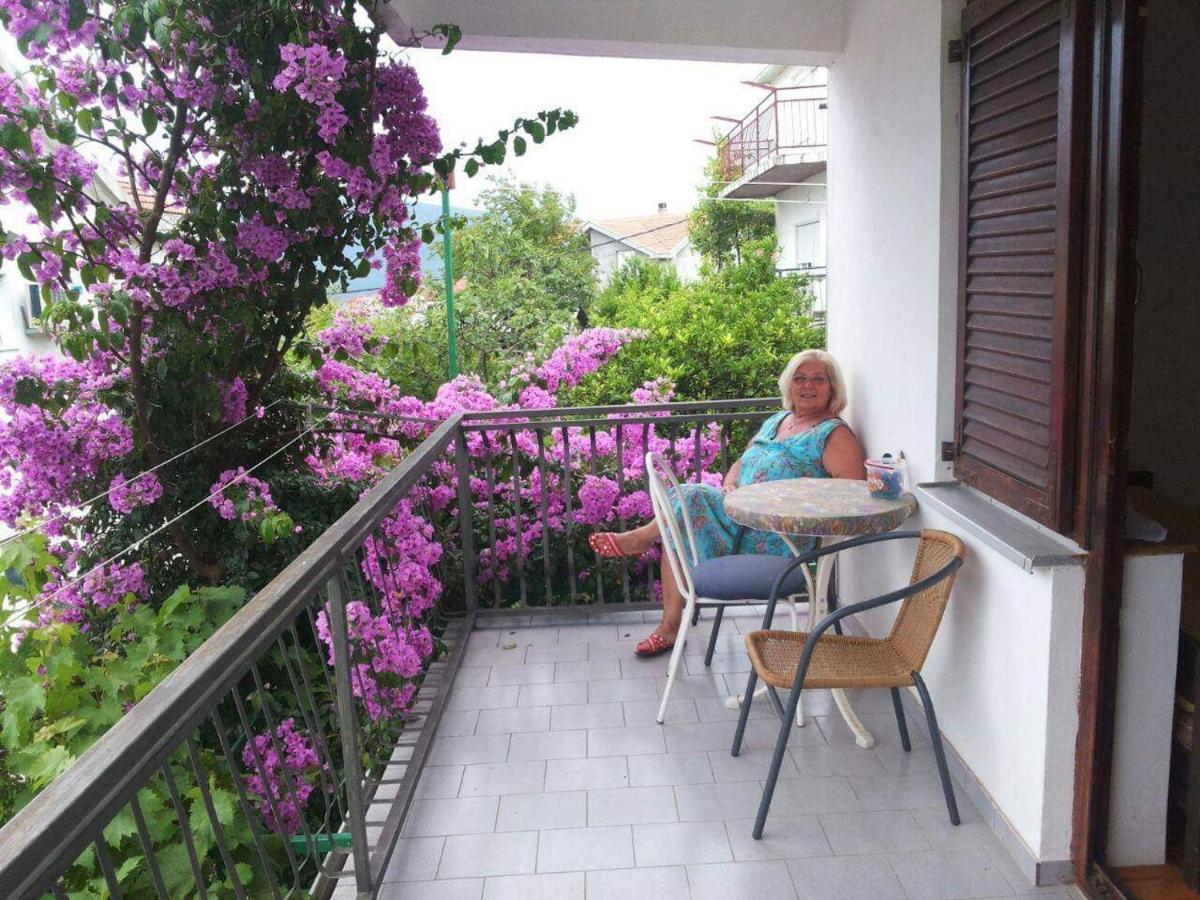 Hotel Vila Umicevic Bijela Esterno foto