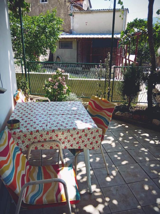 Hotel Vila Umicevic Bijela Esterno foto
