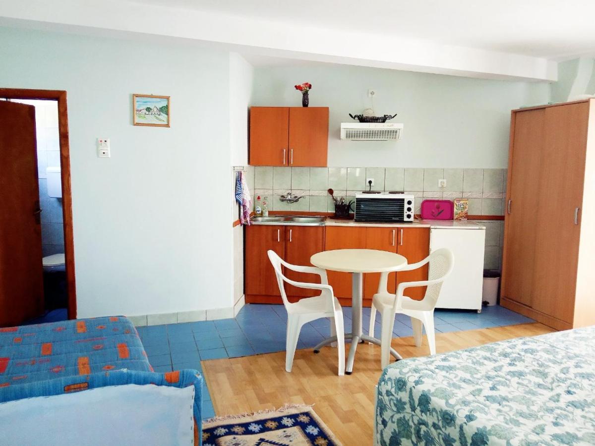 Hotel Vila Umicevic Bijela Esterno foto