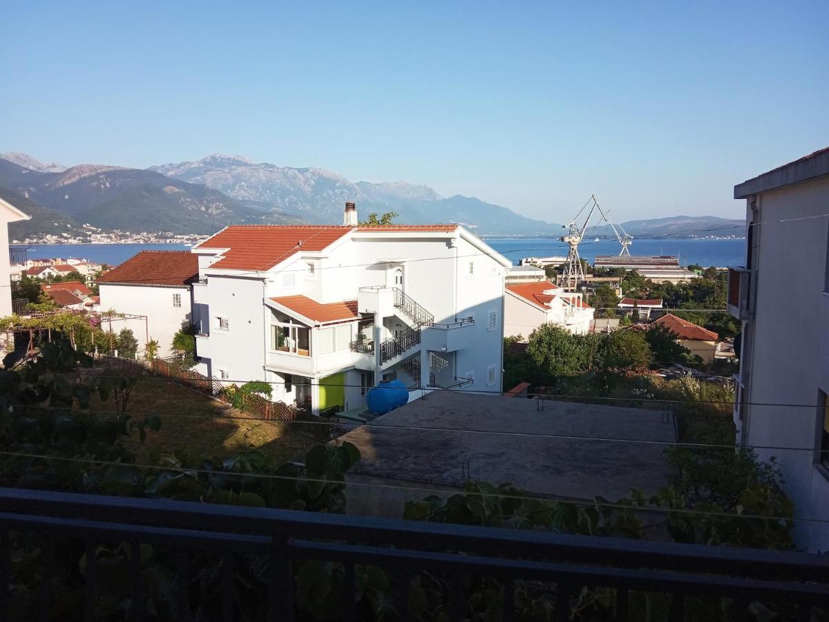 Hotel Vila Umicevic Bijela Esterno foto
