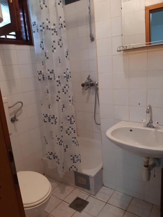 Hotel Vila Umicevic Bijela Esterno foto